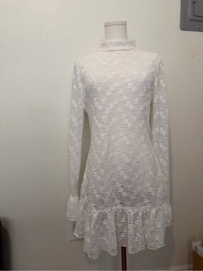 White Lace Long-Sleeve Ruffle-Hem Dress